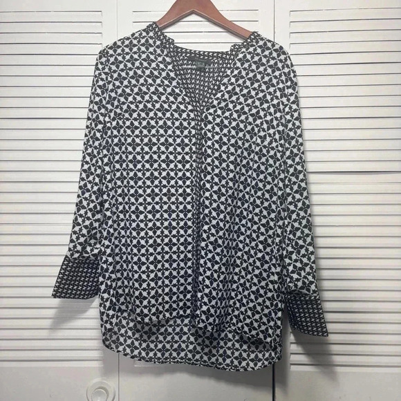 Primark Long Sleeve Geometric Pattern Navy and White Blouse Size 12 - Picture 1 of 6